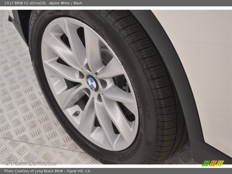 Alpine White / Black 2017 BMW X3 sDrive28i