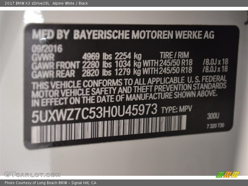 Alpine White / Black 2017 BMW X3 sDrive28i