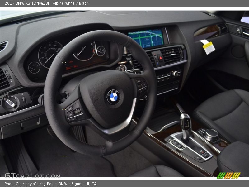 Alpine White / Black 2017 BMW X3 sDrive28i