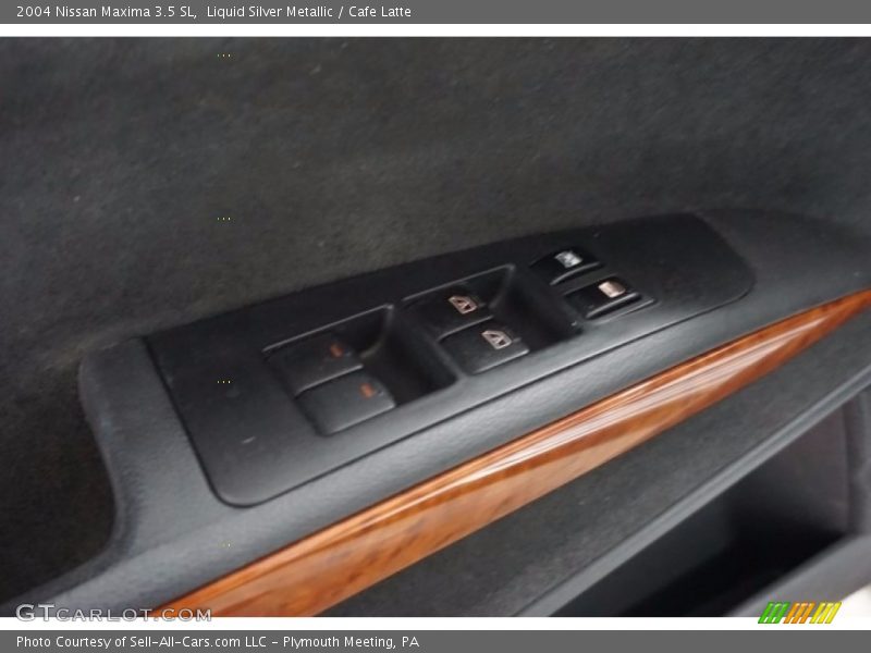 Liquid Silver Metallic / Cafe Latte 2004 Nissan Maxima 3.5 SL