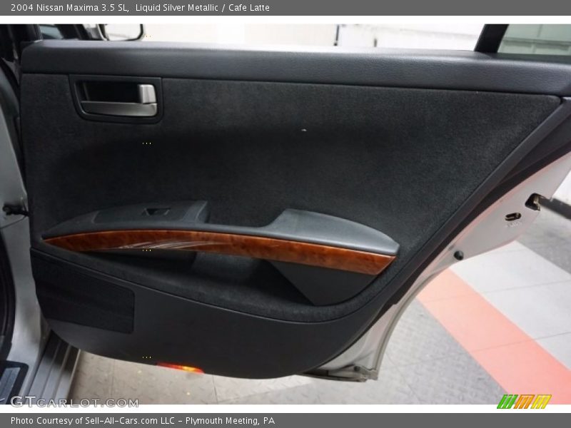 Liquid Silver Metallic / Cafe Latte 2004 Nissan Maxima 3.5 SL