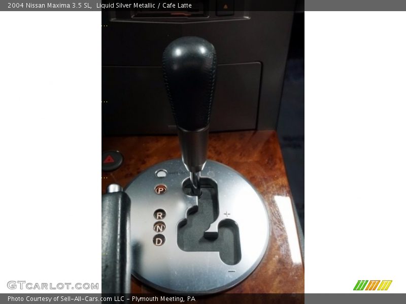 Liquid Silver Metallic / Cafe Latte 2004 Nissan Maxima 3.5 SL