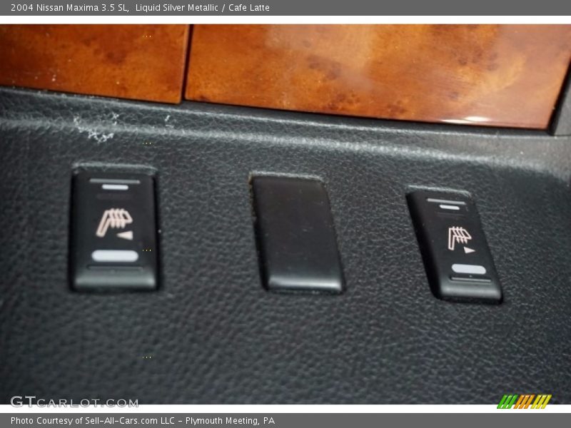Liquid Silver Metallic / Cafe Latte 2004 Nissan Maxima 3.5 SL