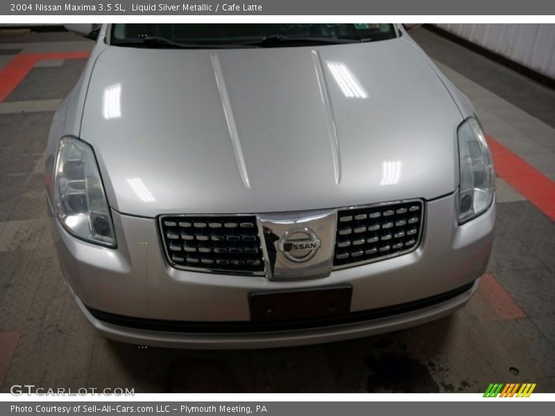 Liquid Silver Metallic / Cafe Latte 2004 Nissan Maxima 3.5 SL