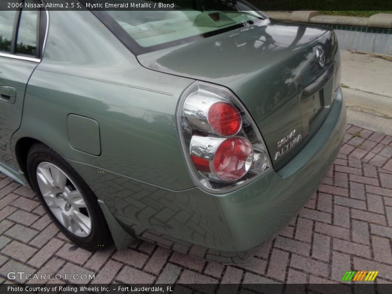 Mystic Emerald Metallic / Blond 2006 Nissan Altima 2.5 S