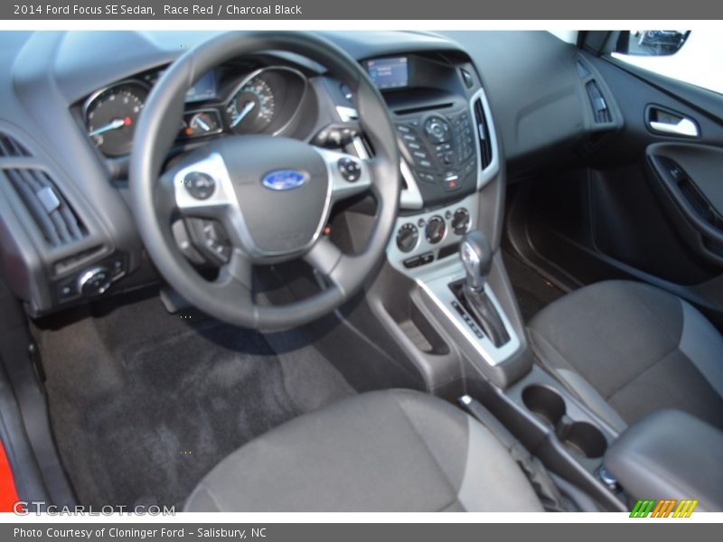 Race Red / Charcoal Black 2014 Ford Focus SE Sedan