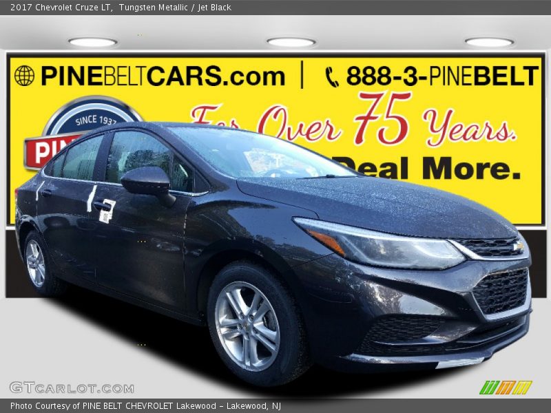 Tungsten Metallic / Jet Black 2017 Chevrolet Cruze LT