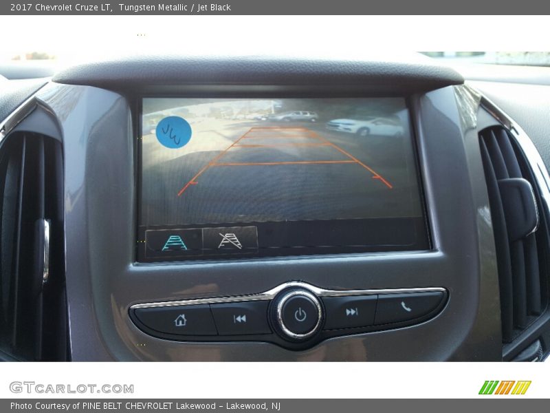 Tungsten Metallic / Jet Black 2017 Chevrolet Cruze LT