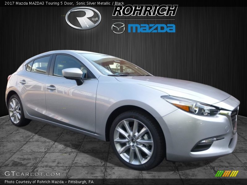 Sonic Silver Metallic / Black 2017 Mazda MAZDA3 Touring 5 Door