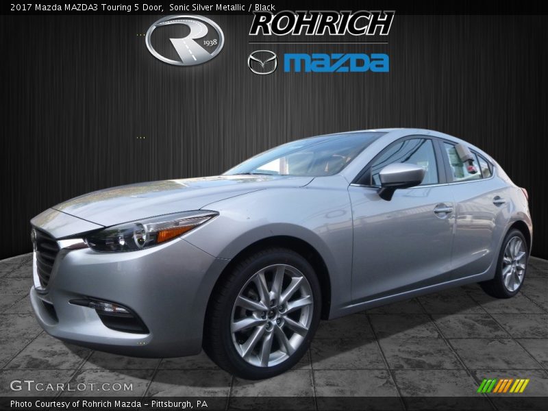 Sonic Silver Metallic / Black 2017 Mazda MAZDA3 Touring 5 Door