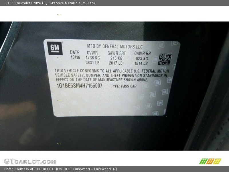 Graphite Metallic / Jet Black 2017 Chevrolet Cruze LT