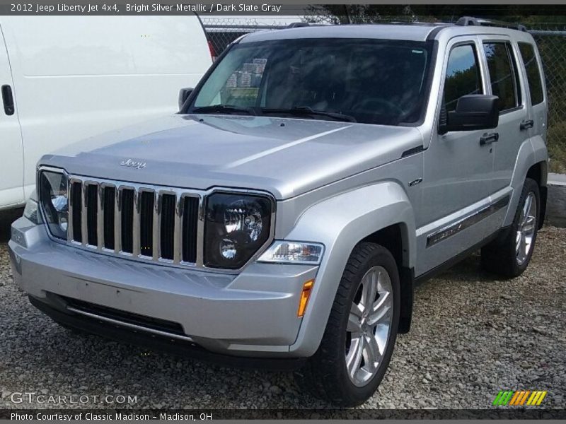 Bright Silver Metallic / Dark Slate Gray 2012 Jeep Liberty Jet 4x4