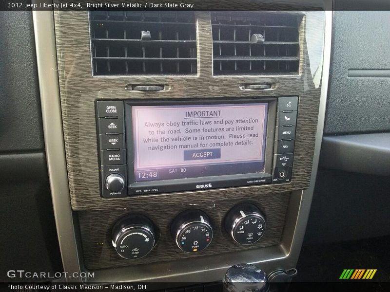 Bright Silver Metallic / Dark Slate Gray 2012 Jeep Liberty Jet 4x4