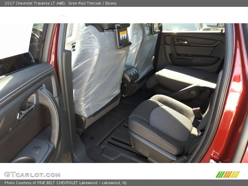 Siren Red Tintcoat / Ebony 2017 Chevrolet Traverse LT AWD