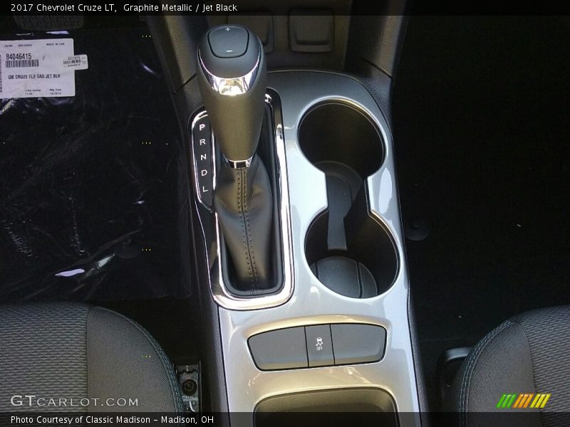 Graphite Metallic / Jet Black 2017 Chevrolet Cruze LT