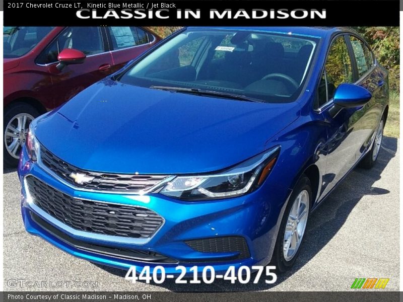 Kinetic Blue Metallic / Jet Black 2017 Chevrolet Cruze LT