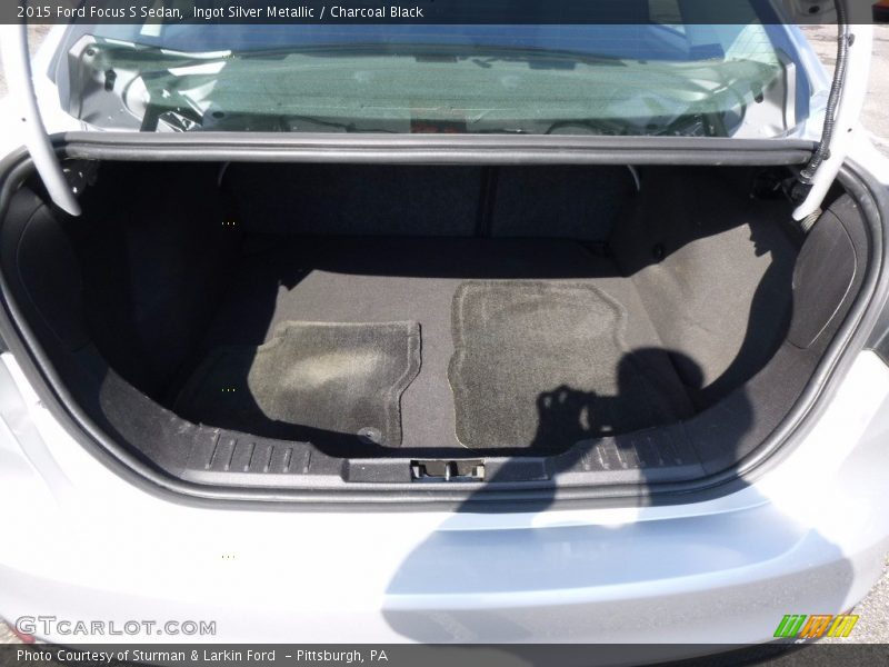 Ingot Silver Metallic / Charcoal Black 2015 Ford Focus S Sedan