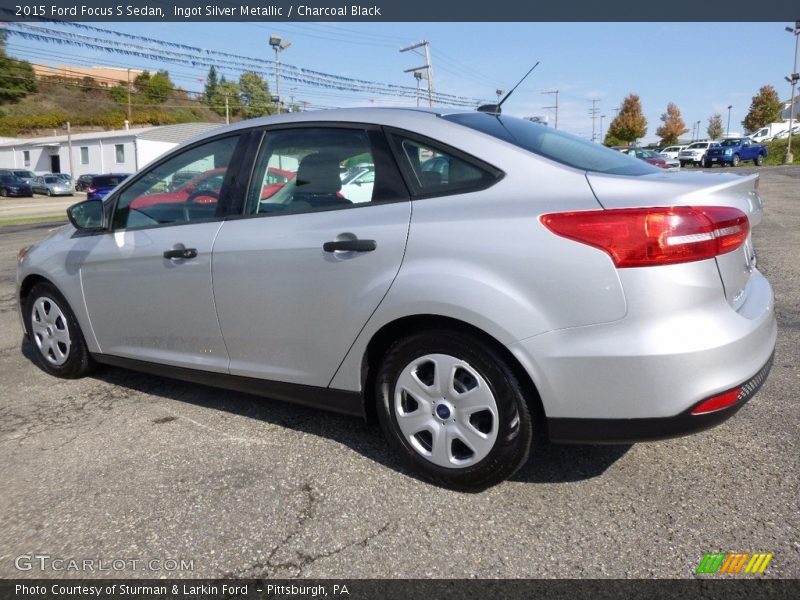 Ingot Silver Metallic / Charcoal Black 2015 Ford Focus S Sedan
