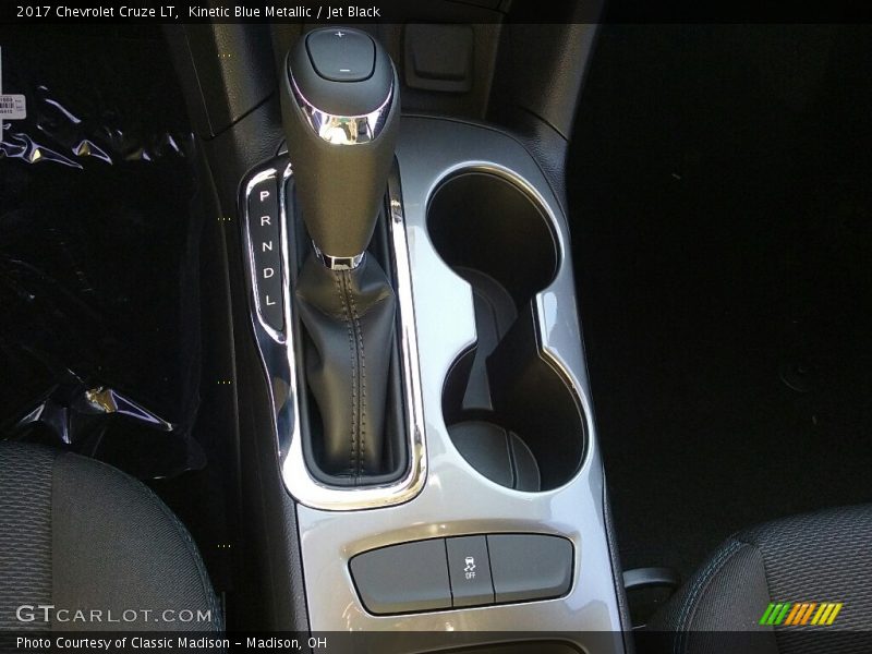 Kinetic Blue Metallic / Jet Black 2017 Chevrolet Cruze LT