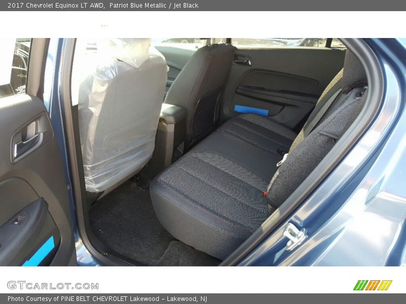 Patriot Blue Metallic / Jet Black 2017 Chevrolet Equinox LT AWD