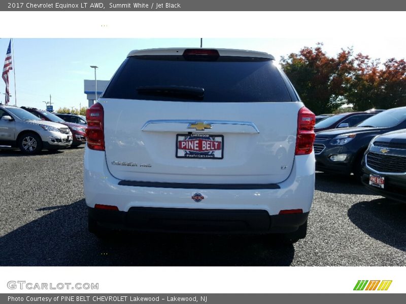 Summit White / Jet Black 2017 Chevrolet Equinox LT AWD