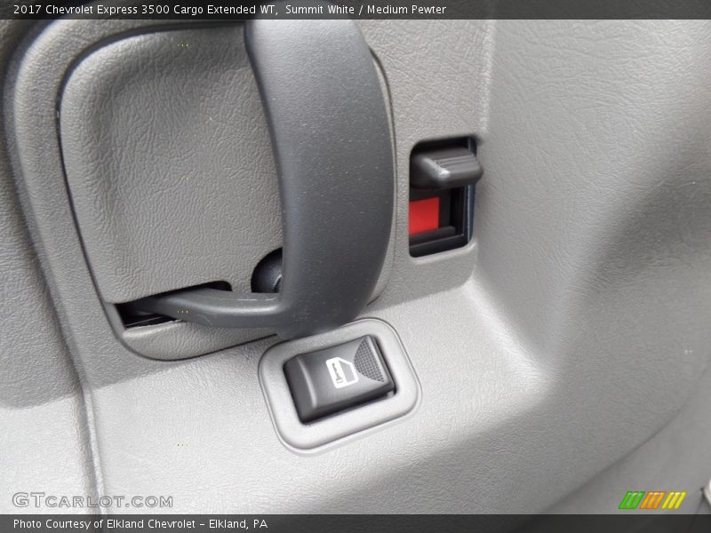 Summit White / Medium Pewter 2017 Chevrolet Express 3500 Cargo Extended WT