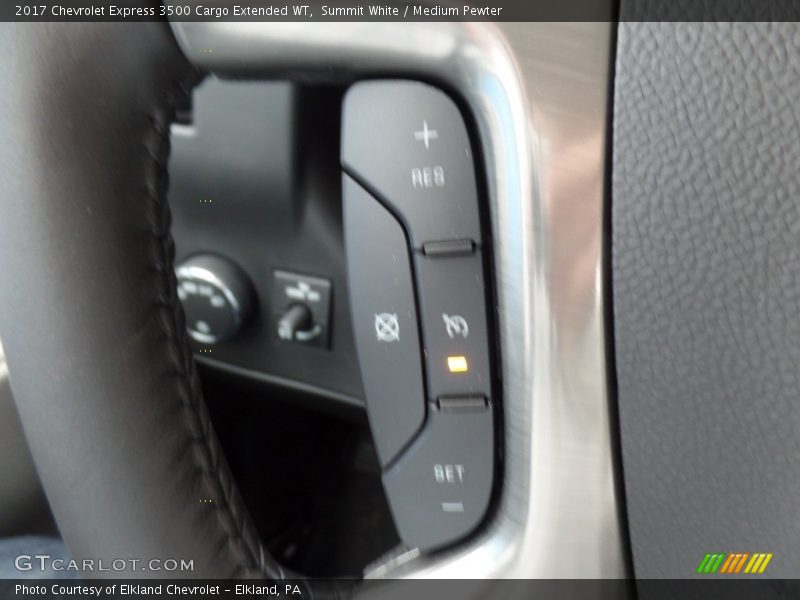 Summit White / Medium Pewter 2017 Chevrolet Express 3500 Cargo Extended WT