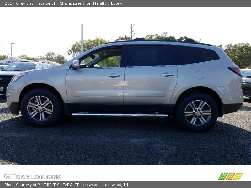 Champagne Silver Metallic / Ebony 2017 Chevrolet Traverse LT