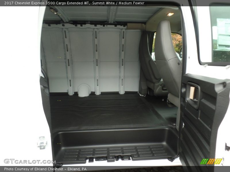 Summit White / Medium Pewter 2017 Chevrolet Express 3500 Cargo Extended WT