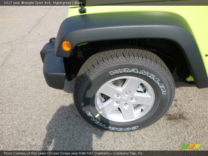 Hypergreen / Black 2017 Jeep Wrangler Sport 4x4
