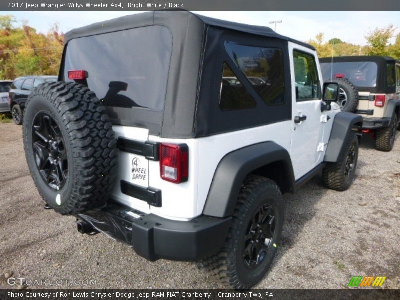 Bright White / Black 2017 Jeep Wrangler Willys Wheeler 4x4