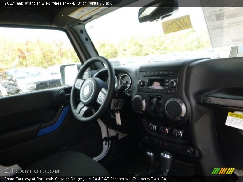 Bright White / Black 2017 Jeep Wrangler Willys Wheeler 4x4