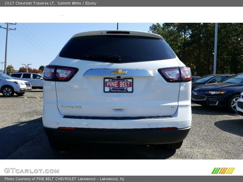Summit White / Ebony 2017 Chevrolet Traverse LT