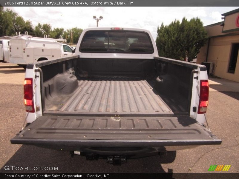 Oxford White / Dark Flint 2006 Ford F250 Super Duty XLT Crew Cab 4x4