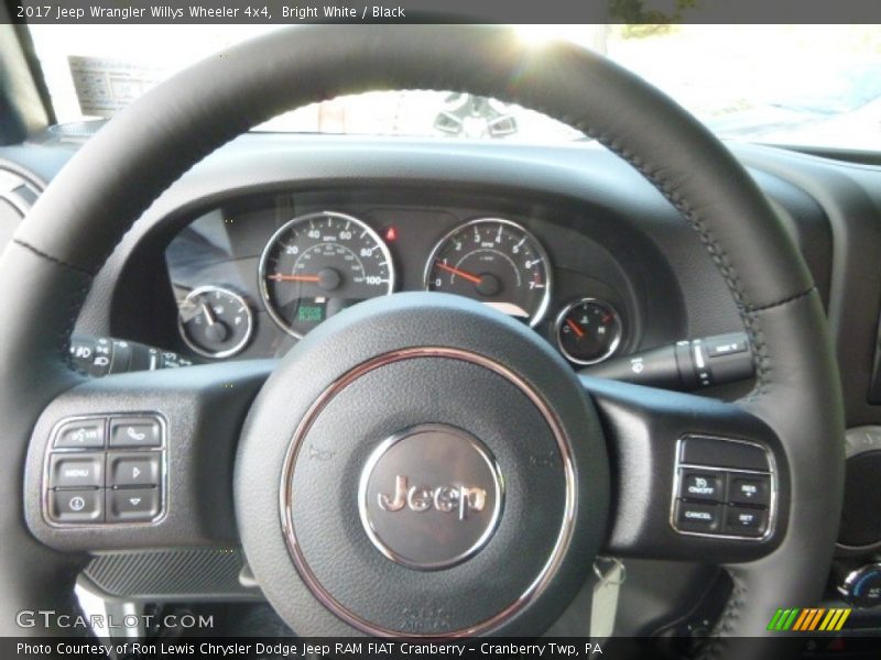 Bright White / Black 2017 Jeep Wrangler Willys Wheeler 4x4