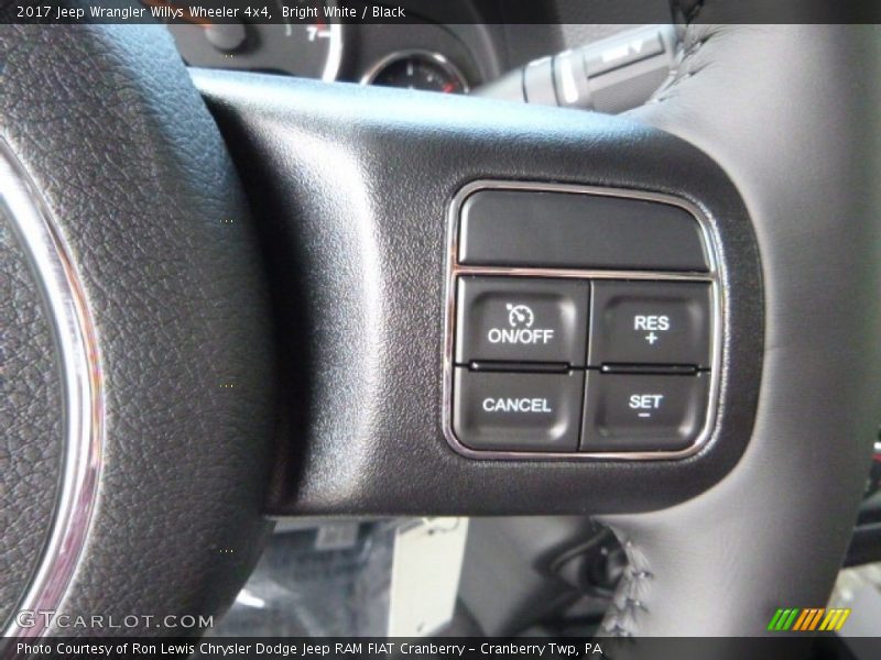 Bright White / Black 2017 Jeep Wrangler Willys Wheeler 4x4