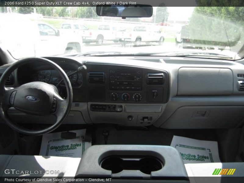 Oxford White / Dark Flint 2006 Ford F250 Super Duty XLT Crew Cab 4x4