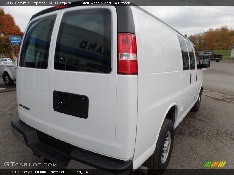Summit White / Medium Pewter 2017 Chevrolet Express 3500 Cargo WT