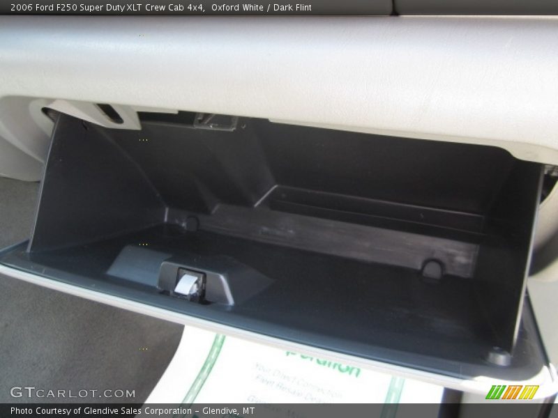 Oxford White / Dark Flint 2006 Ford F250 Super Duty XLT Crew Cab 4x4