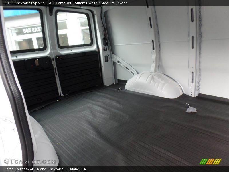 Summit White / Medium Pewter 2017 Chevrolet Express 3500 Cargo WT
