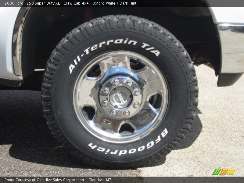 Oxford White / Dark Flint 2006 Ford F250 Super Duty XLT Crew Cab 4x4