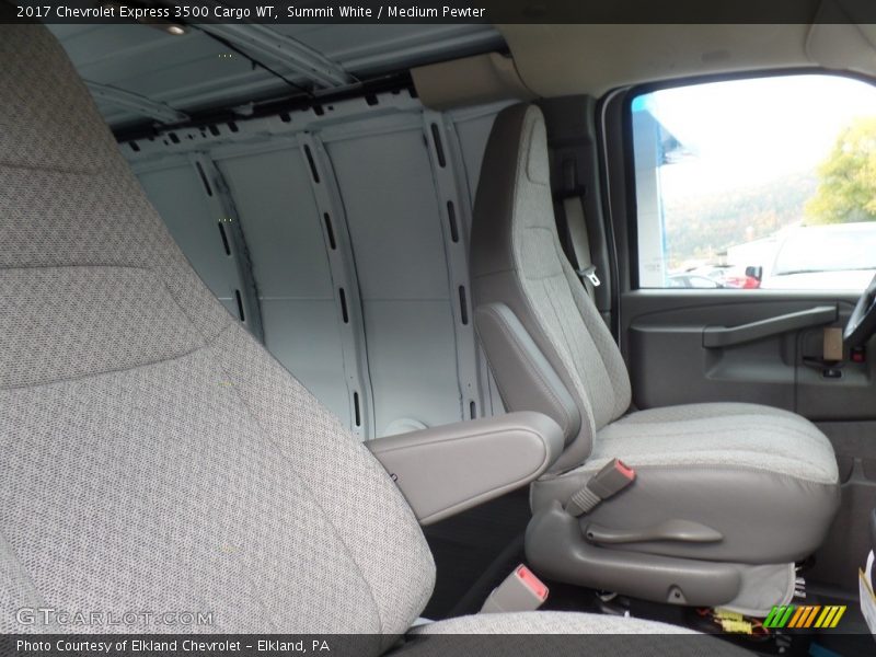 Summit White / Medium Pewter 2017 Chevrolet Express 3500 Cargo WT