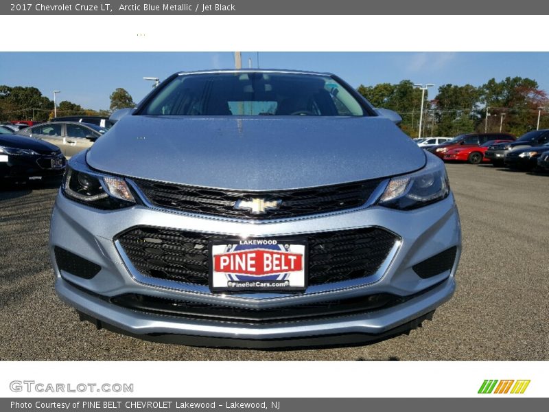 Arctic Blue Metallic / Jet Black 2017 Chevrolet Cruze LT