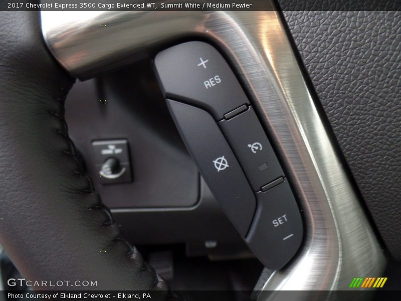 Summit White / Medium Pewter 2017 Chevrolet Express 3500 Cargo Extended WT