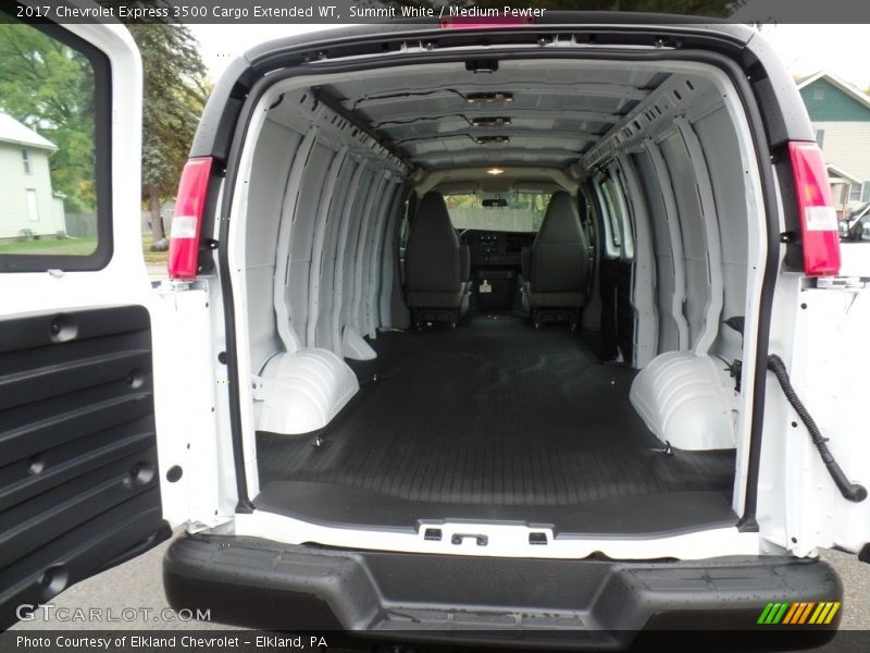 Summit White / Medium Pewter 2017 Chevrolet Express 3500 Cargo Extended WT