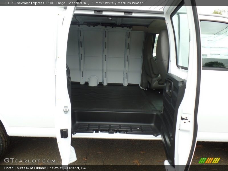 Summit White / Medium Pewter 2017 Chevrolet Express 3500 Cargo Extended WT