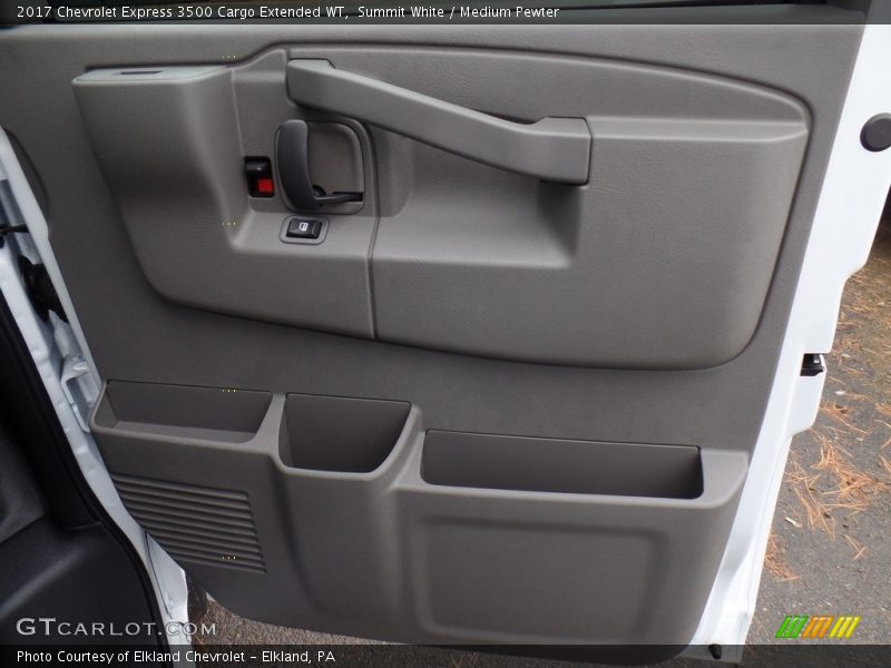 Summit White / Medium Pewter 2017 Chevrolet Express 3500 Cargo Extended WT