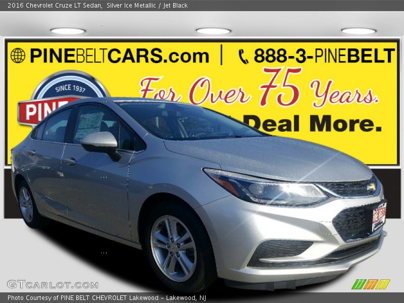 Silver Ice Metallic / Jet Black 2016 Chevrolet Cruze LT Sedan