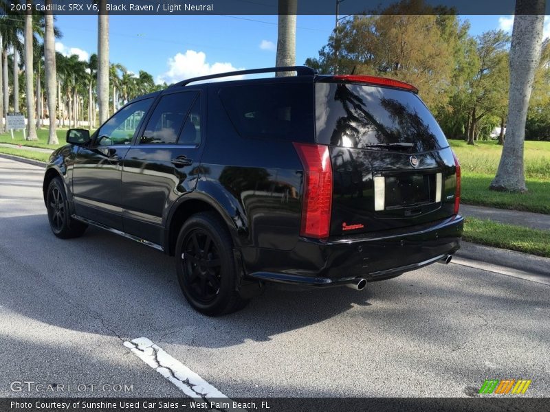 Black Raven / Light Neutral 2005 Cadillac SRX V6