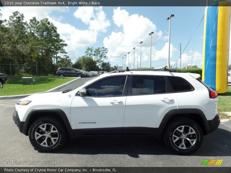 Bright White / Black 2016 Jeep Cherokee Trailhawk 4x4